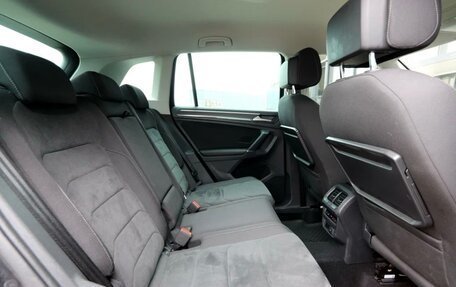 Volkswagen Tiguan II, 2017 год, 2 350 000 рублей, 20 фотография