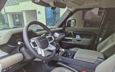 Land Rover Defender II, 2022 год, 6 350 000 рублей, 4 фотография
