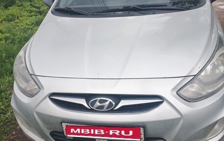 Hyundai Solaris II рестайлинг, 2012 год, 560 000 рублей, 4 фотография
