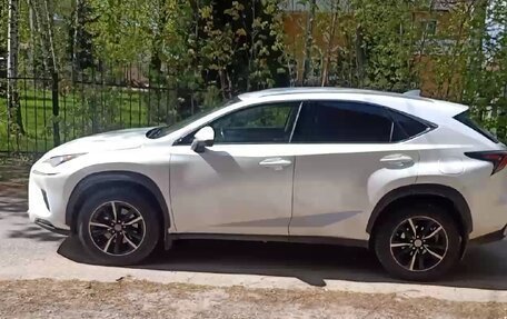 Lexus NX I, 2017 год, 2 830 000 рублей, 2 фотография