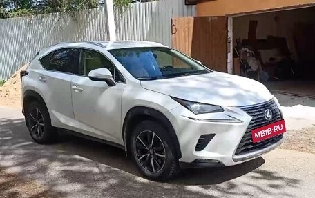 Lexus NX I, 2017 год, 2 830 000 рублей, 7 фотография