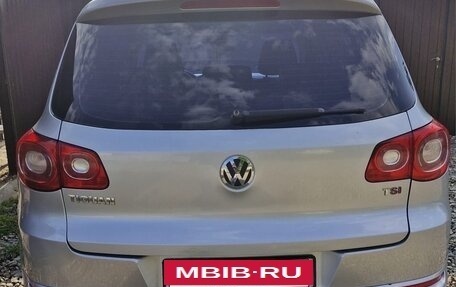 Volkswagen Tiguan I, 2010 год, 1 100 000 рублей, 2 фотография
