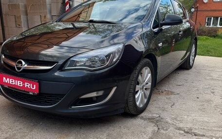 Opel Astra J, 2013 год, 1 000 000 рублей, 3 фотография