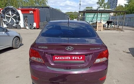 Hyundai Solaris II рестайлинг, 2013 год, 900 000 рублей, 16 фотография