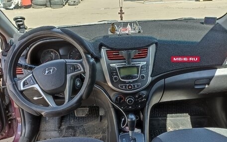 Hyundai Solaris II рестайлинг, 2013 год, 900 000 рублей, 18 фотография