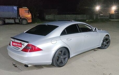 Mercedes-Benz CLS, 2005 год, 1 000 000 рублей, 4 фотография