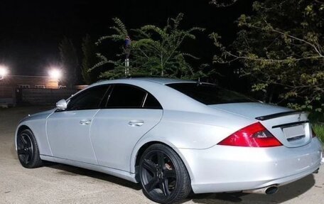 Mercedes-Benz CLS, 2005 год, 1 000 000 рублей, 21 фотография