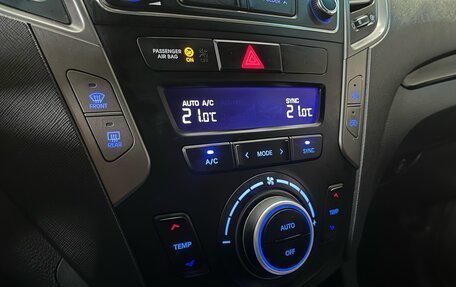 Hyundai Santa Fe III рестайлинг, 2018 год, 2 150 000 рублей, 13 фотография