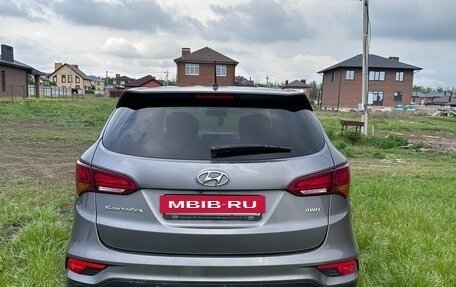 Hyundai Santa Fe III рестайлинг, 2016 год, 2 100 000 рублей, 4 фотография