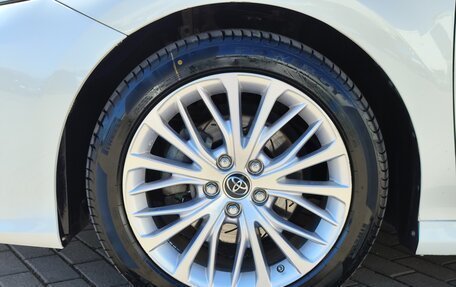 Toyota Camry, 2019 год, 2 390 000 рублей, 7 фотография
