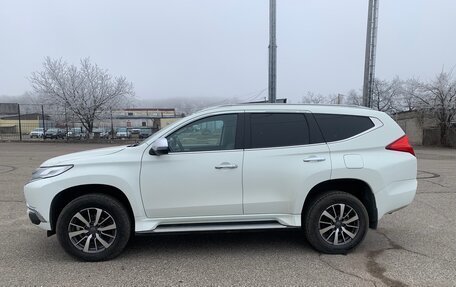 Mitsubishi Pajero Sport III рестайлинг, 2017 год, 2 500 000 рублей, 2 фотография