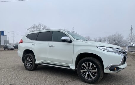 Mitsubishi Pajero Sport III рестайлинг, 2017 год, 2 500 000 рублей, 5 фотография