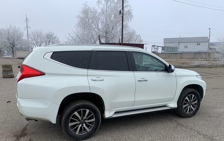 Mitsubishi Pajero Sport III рестайлинг, 2017 год, 2 500 000 рублей, 6 фотография