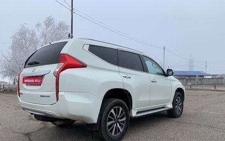 Mitsubishi Pajero Sport III рестайлинг, 2017 год, 2 500 000 рублей, 7 фотография