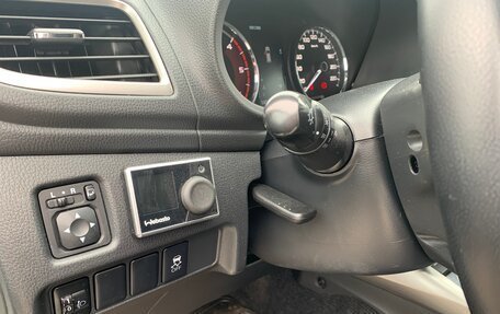 Mitsubishi Pajero Sport III рестайлинг, 2017 год, 2 500 000 рублей, 21 фотография