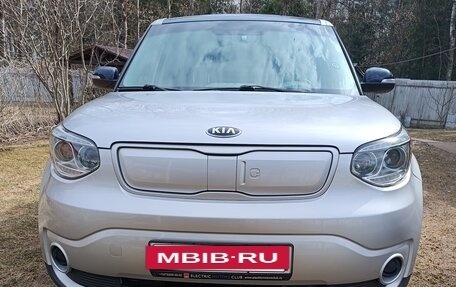KIA Soul EV I, 2016 год, 1 600 000 рублей, 3 фотография