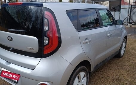 KIA Soul EV I, 2016 год, 1 600 000 рублей, 2 фотография