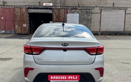 KIA Rio IV, 2019 год, 1 550 000 рублей, 2 фотография