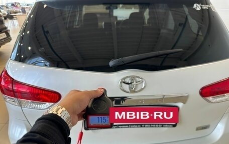 Toyota Wish II, 2010 год, 1 499 000 рублей, 25 фотография