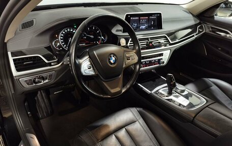 BMW 7 серия, 2019 год, 4 999 900 рублей, 12 фотография