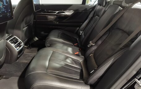 BMW 7 серия, 2019 год, 4 999 900 рублей, 14 фотография