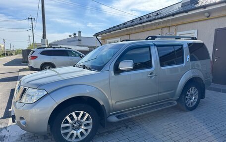 Nissan Pathfinder, 2014 год, 1 730 000 рублей, 2 фотография