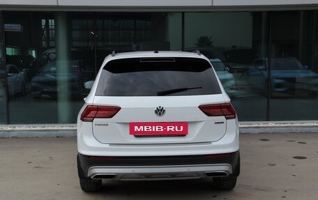 Volkswagen Tiguan II, 2019 год, 2 595 000 рублей, 6 фотография