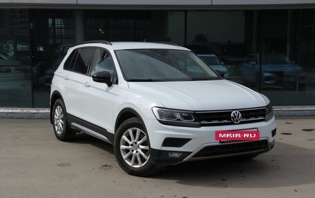 Volkswagen Tiguan II, 2019 год, 2 595 000 рублей, 3 фотография
