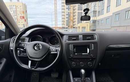 Volkswagen Jetta VI, 2016 год, 1 600 000 рублей, 10 фотография