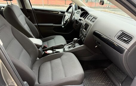Volkswagen Jetta VI, 2016 год, 1 600 000 рублей, 13 фотография