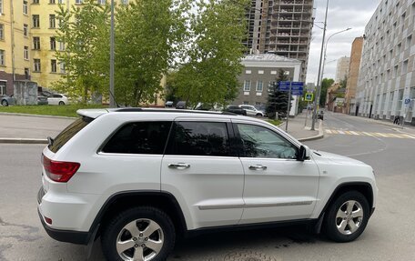 Jeep Grand Cherokee, 2012 год, 1 850 000 рублей, 13 фотография