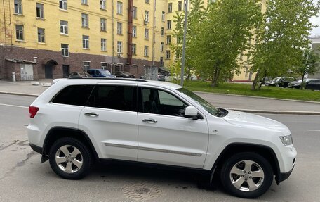 Jeep Grand Cherokee, 2012 год, 1 850 000 рублей, 17 фотография