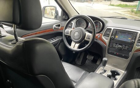 Jeep Grand Cherokee, 2012 год, 1 850 000 рублей, 25 фотография