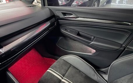 Volkswagen Golf VIII, 2022 год, 1 959 000 рублей, 11 фотография