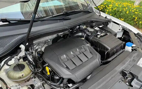 Volkswagen Tiguan II, 2022 год, 2 750 000 рублей, 30 фотография