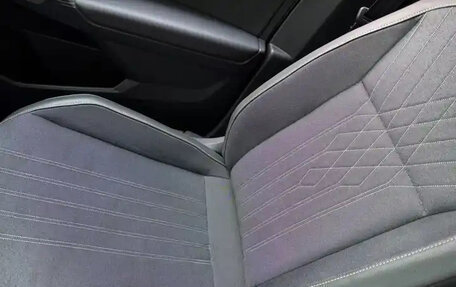 Volkswagen Tiguan II, 2022 год, 2 750 000 рублей, 31 фотография