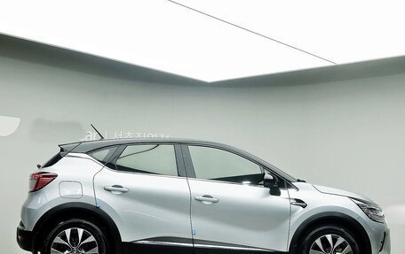 Renault Kaptur I рестайлинг, 2021 год, 1 744 000 рублей, 4 фотография