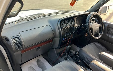 Isuzu Bighorn II, 1998 год, 1 179 000 рублей, 11 фотография