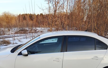 Volkswagen Jetta VI, 2011 год, 999 999 рублей, 3 фотография