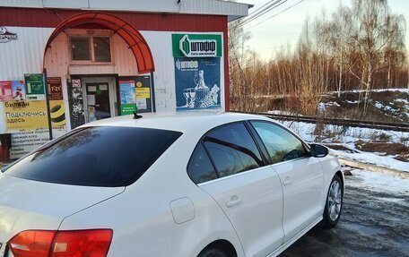 Volkswagen Jetta VI, 2011 год, 999 999 рублей, 6 фотография