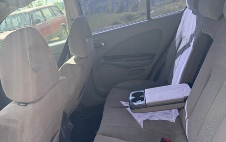 Nissan Almera, 2001 год, 230 000 рублей, 6 фотография