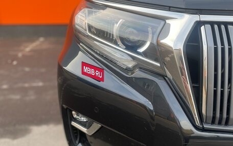 Toyota Land Cruiser Prado 150 рестайлинг 2, 2017 год, 5 270 000 рублей, 23 фотография