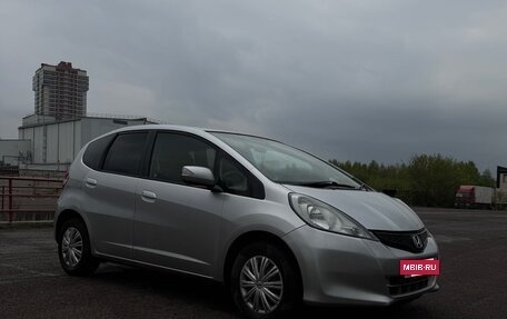 Honda Fit III, 2010 год, 650 000 рублей, 4 фотография