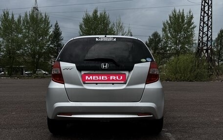 Honda Fit III, 2010 год, 650 000 рублей, 6 фотография