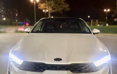 KIA K5, 2020 год, 2 090 000 рублей, 24 фотография