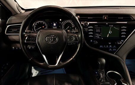 Toyota Camry, 2019 год, 3 098 000 рублей, 6 фотография