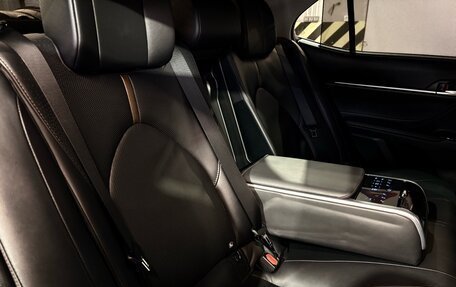 Toyota Camry, 2019 год, 3 098 000 рублей, 20 фотография
