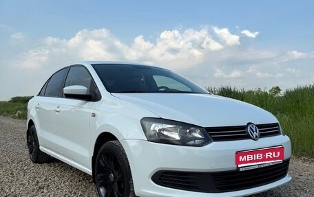 Volkswagen Polo VI (EU Market), 2014 год, 1 045 000 рублей, 1 фотография