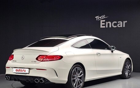 Mercedes-Benz C-Класс, 2022 год, 2 850 000 рублей, 3 фотография