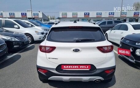 KIA Stonic, 2020 год, 1 420 000 рублей, 4 фотография